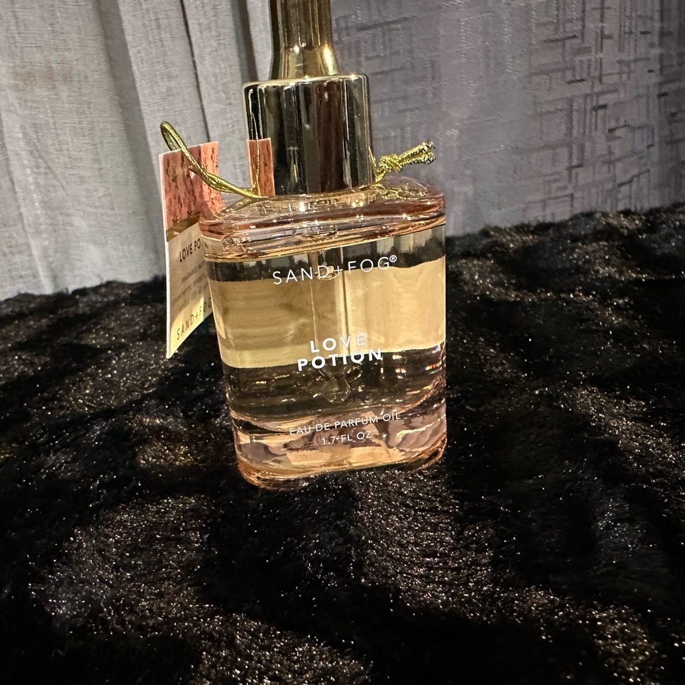 Sand + Fog Love Potion Eau de Parfum Oil - Gold & Clear Bottle
